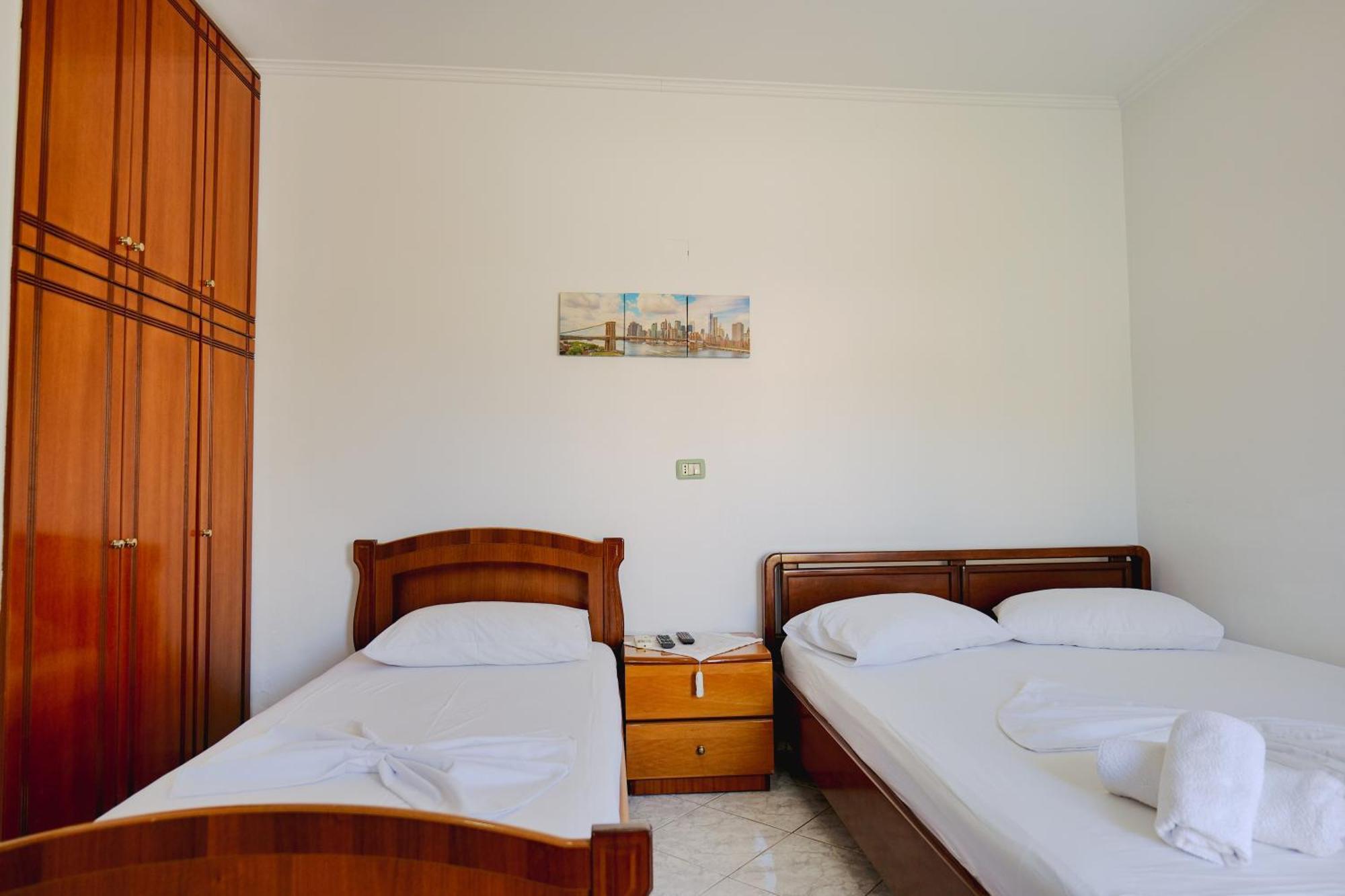 Gentian Oruci Apartment *